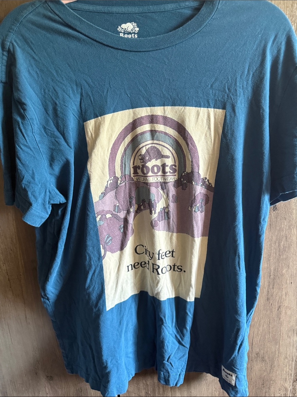Roots graphic tee